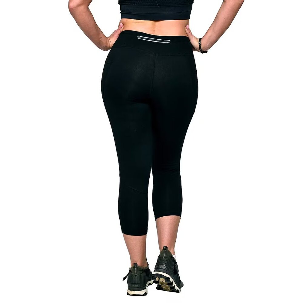 MARIKA Black Capri Leggings - XS